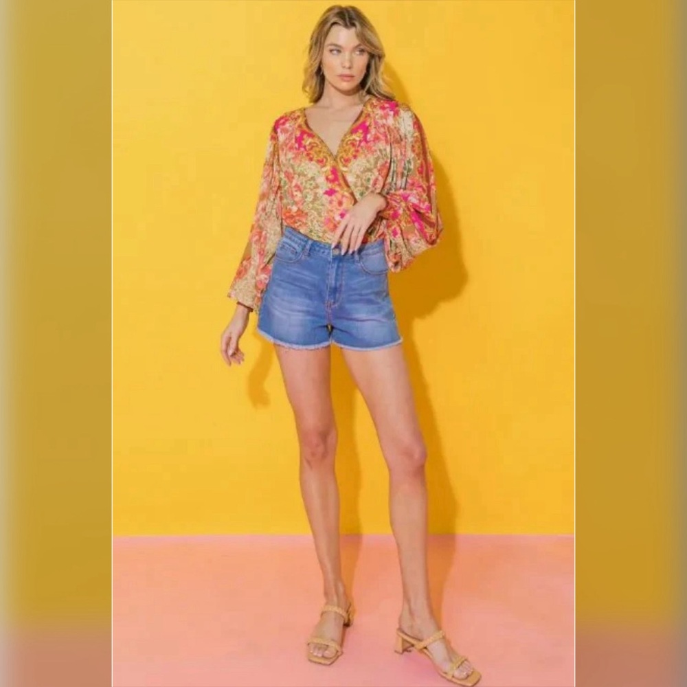 Bold Floral Print Bodysuit Top - Picture 7 of 8